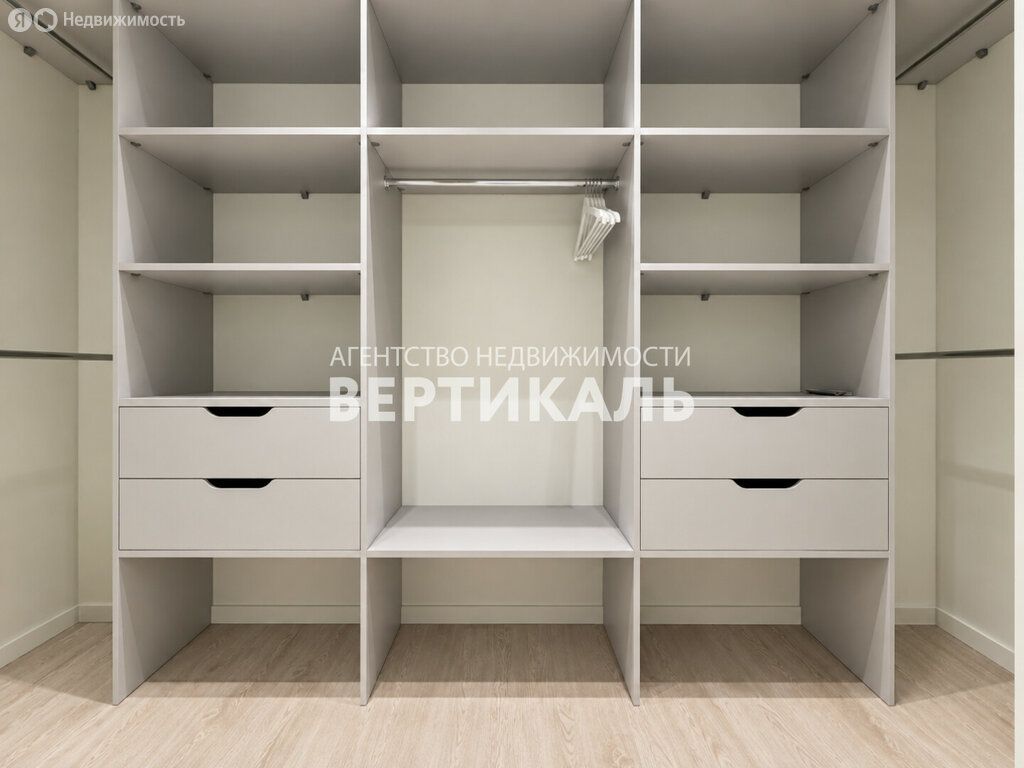 m. Spartak: Apartment, 3-rooms