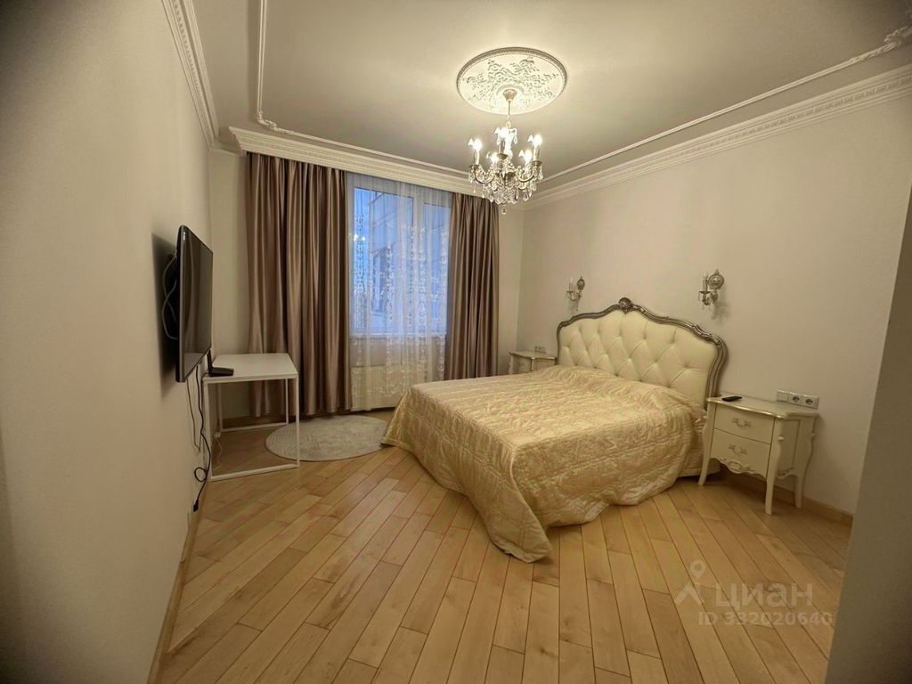 m. Profsoyuznaya: Apartment, 3-rooms