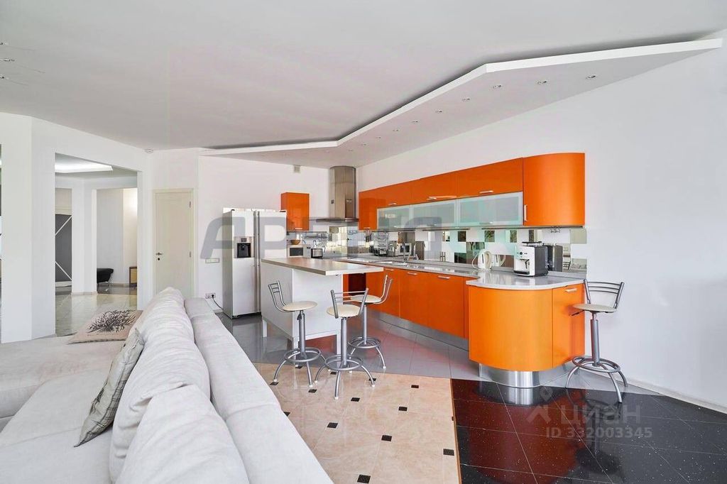 m. Arbatskaya: Apartment, 4-rooms