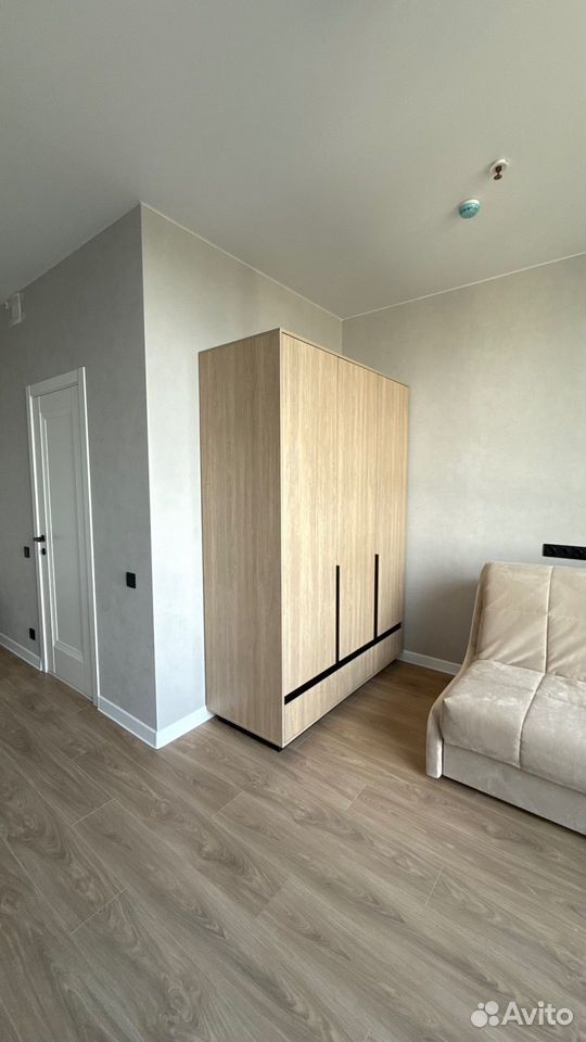 m. Maryina Roscha: Apartment, studio