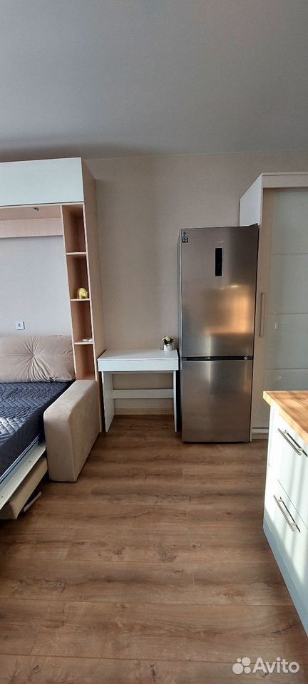 m. Lukhmanovskaya: Apartment, studio