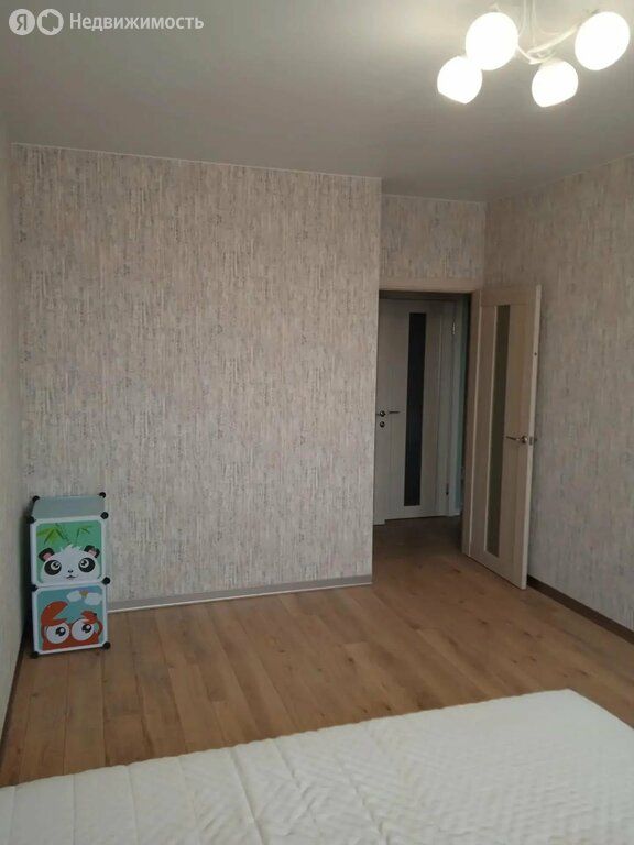 m. Lukhmanovskaya: Apartment, 2-rooms