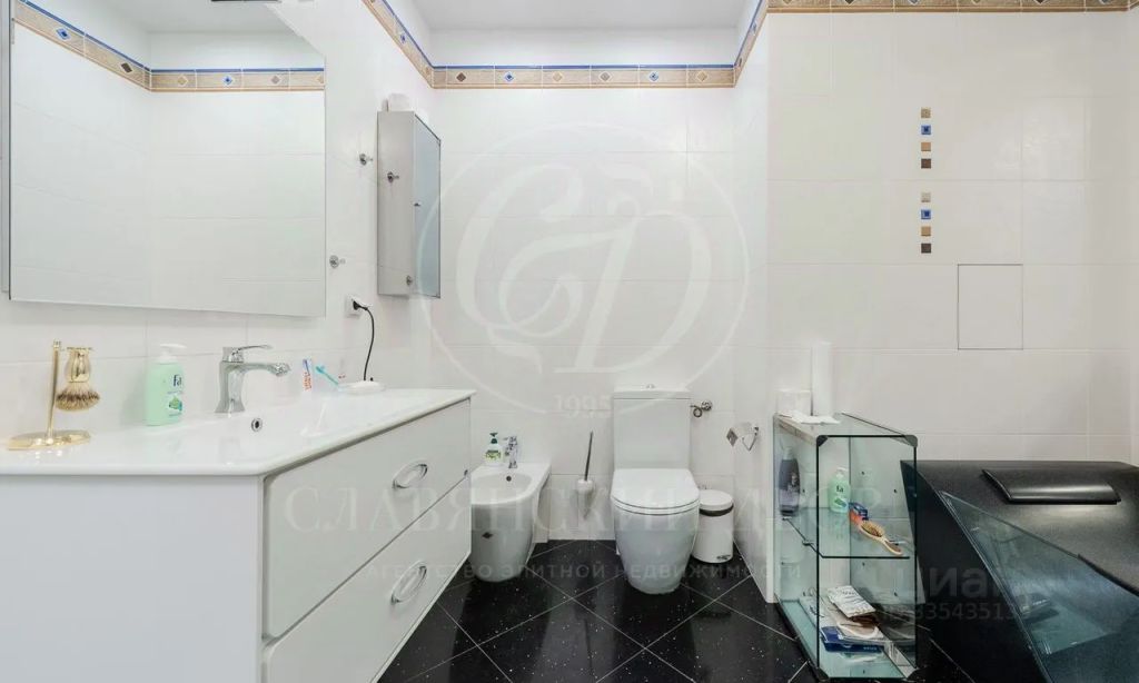 m. Arbatskaya: Apartment, 4-rooms