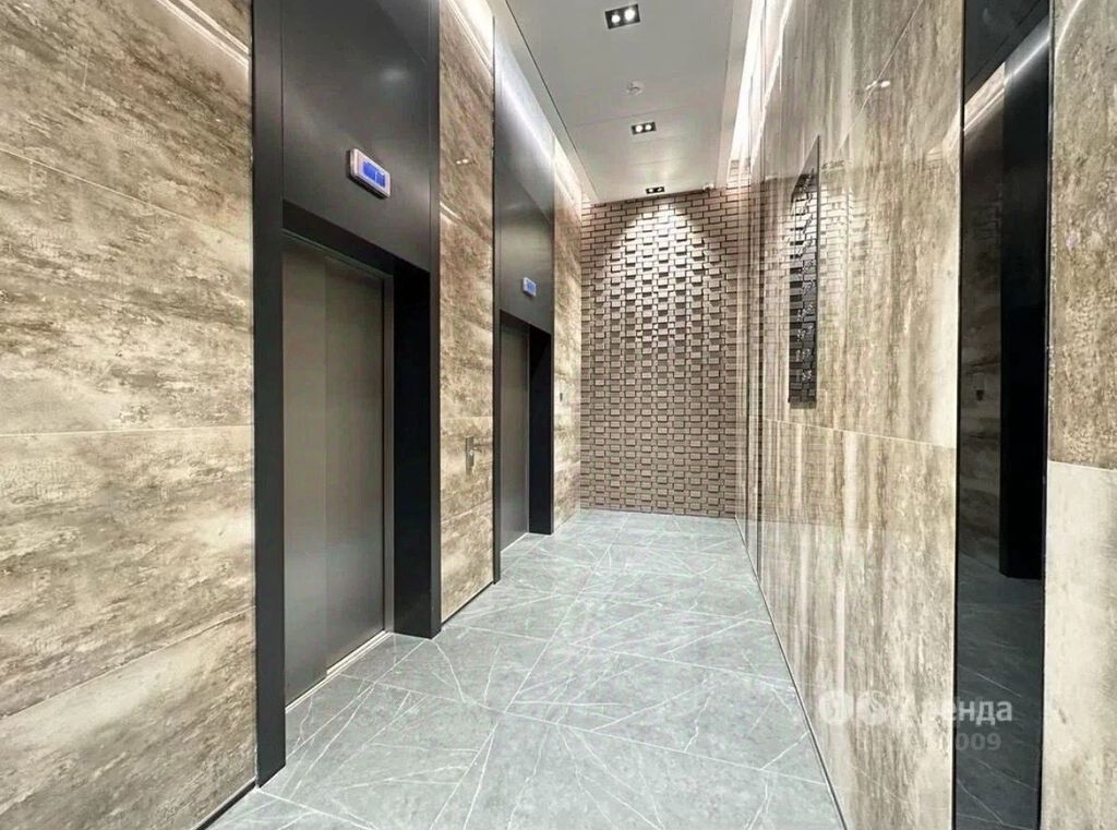 m. ZIL: Apartment, 2-rooms
