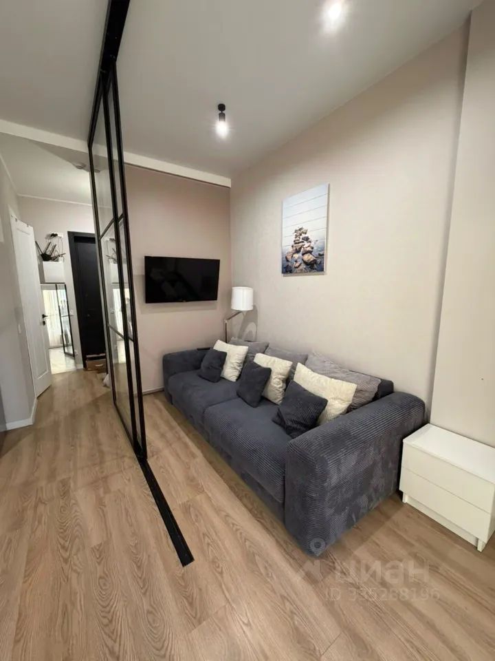 m. Strogino: Apartment, studio