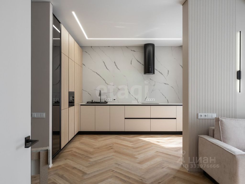m. Serp i Molot: Apartment, 2-rooms