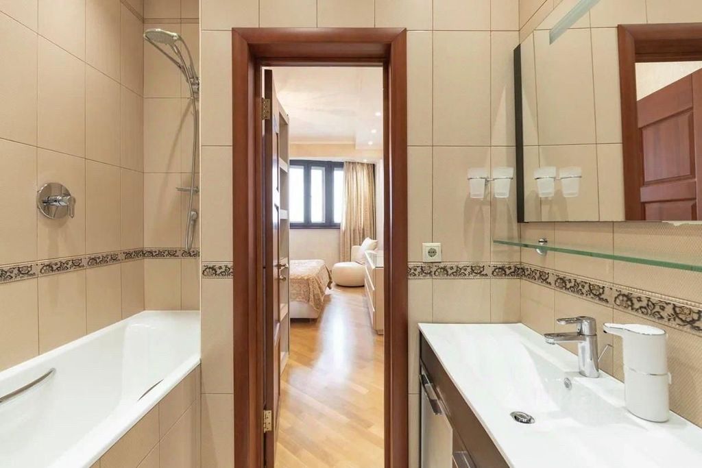 m. Krasny Baltiets: Apartment, 2-rooms