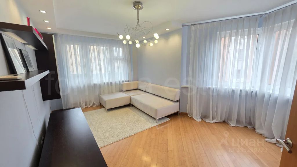 m. Ulitsa 1905 goda: Apartment, 2-rooms