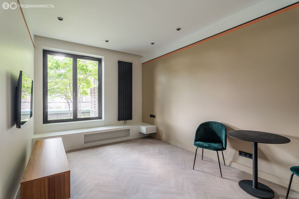 m. Ulitsa 1905 goda: Apartment, 2-rooms