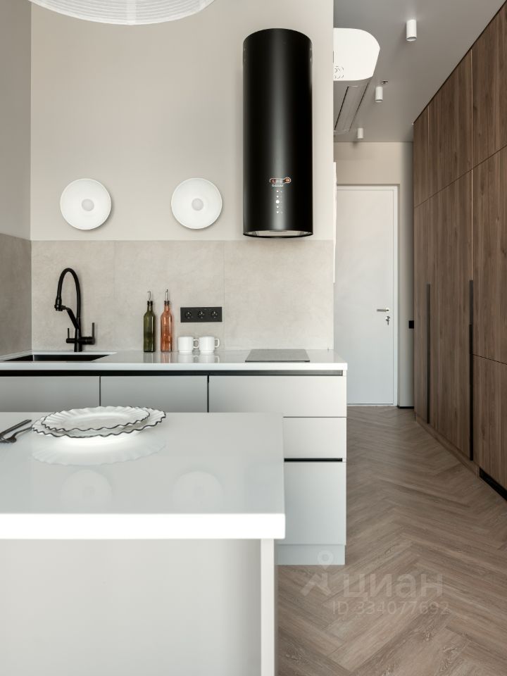 m. Tulskaya: Apartment, studio