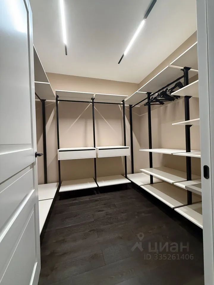m. Leninsky prospekt: Apartment, 3-rooms