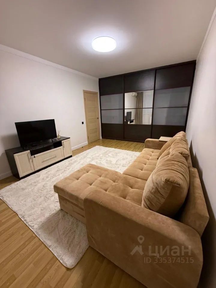 m. Molzhaninovo: Apartment, 2-rooms
