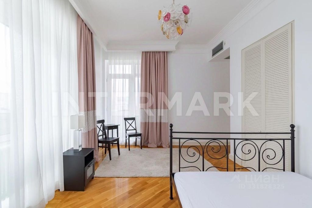 m. Arbatskaya: Apartment, 5-rooms