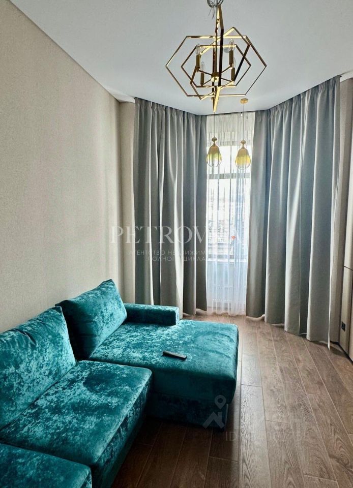 m. Oktyabrskoe pole: Apartment, 2-rooms