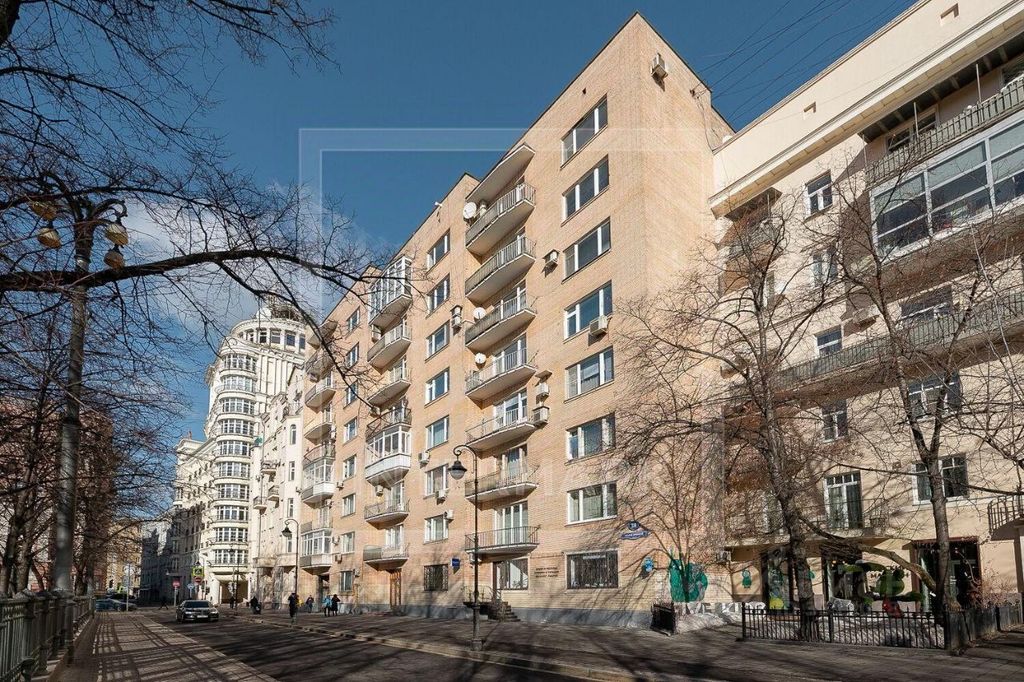 m. Mayakovskaya: Apartment, 3-rooms