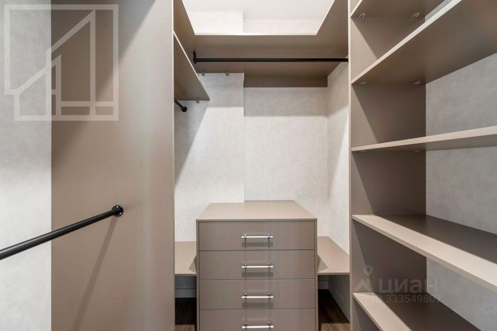m. Verkhnie Kotly: Apartment, 2-rooms