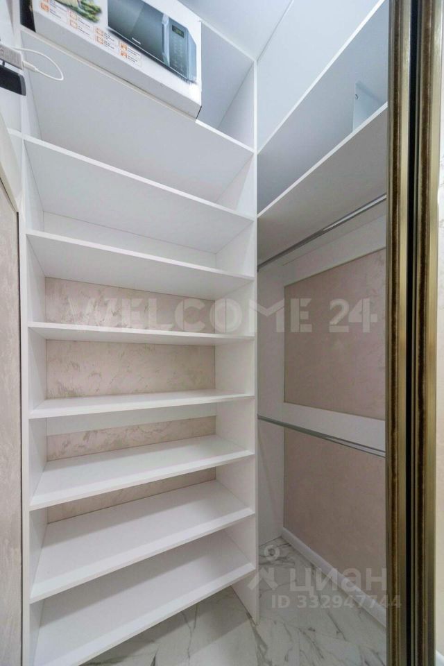m. Nagornaya: Apartment, studio