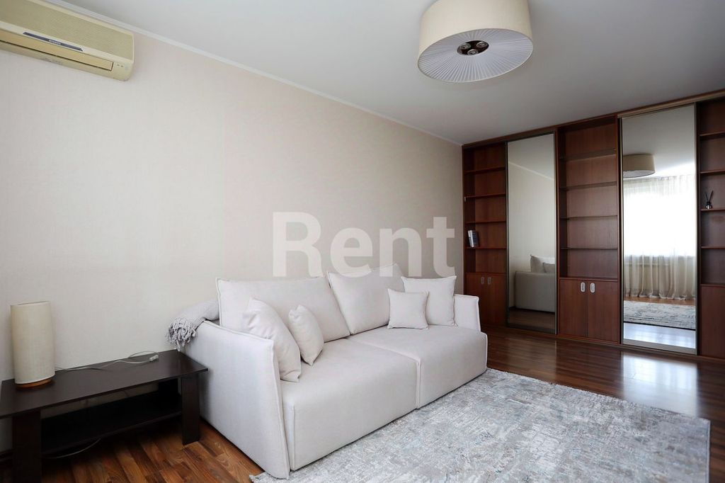 m. Tretyakovskaya: Apartment, 1-rooms
