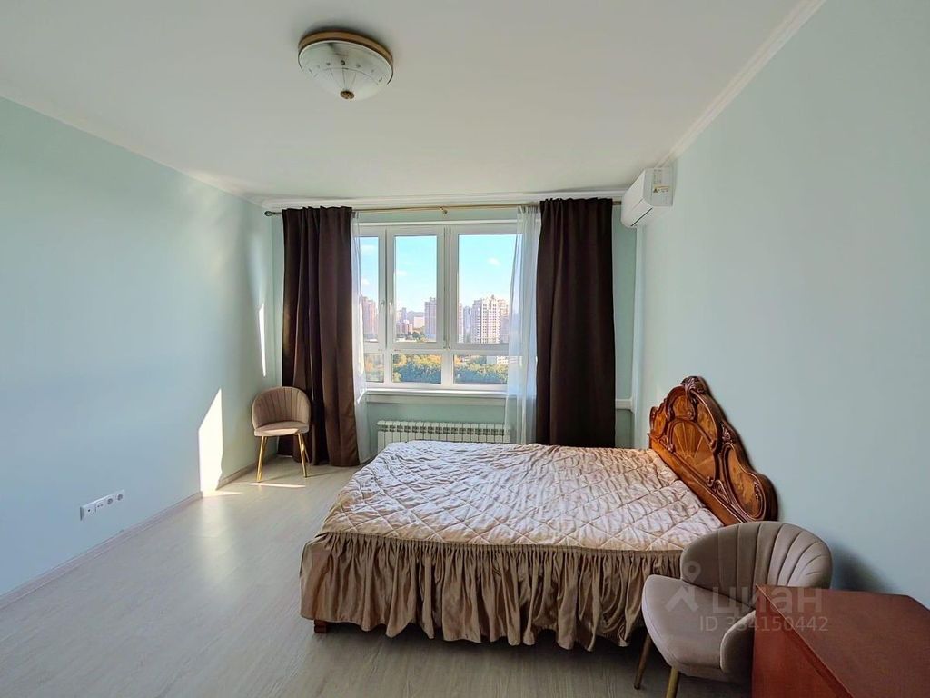 m. Slavyansky bulvar: Apartment, 2-rooms