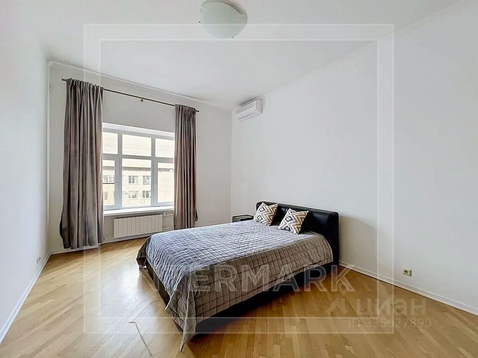 m. Park kultury: Apartment, 4-rooms
