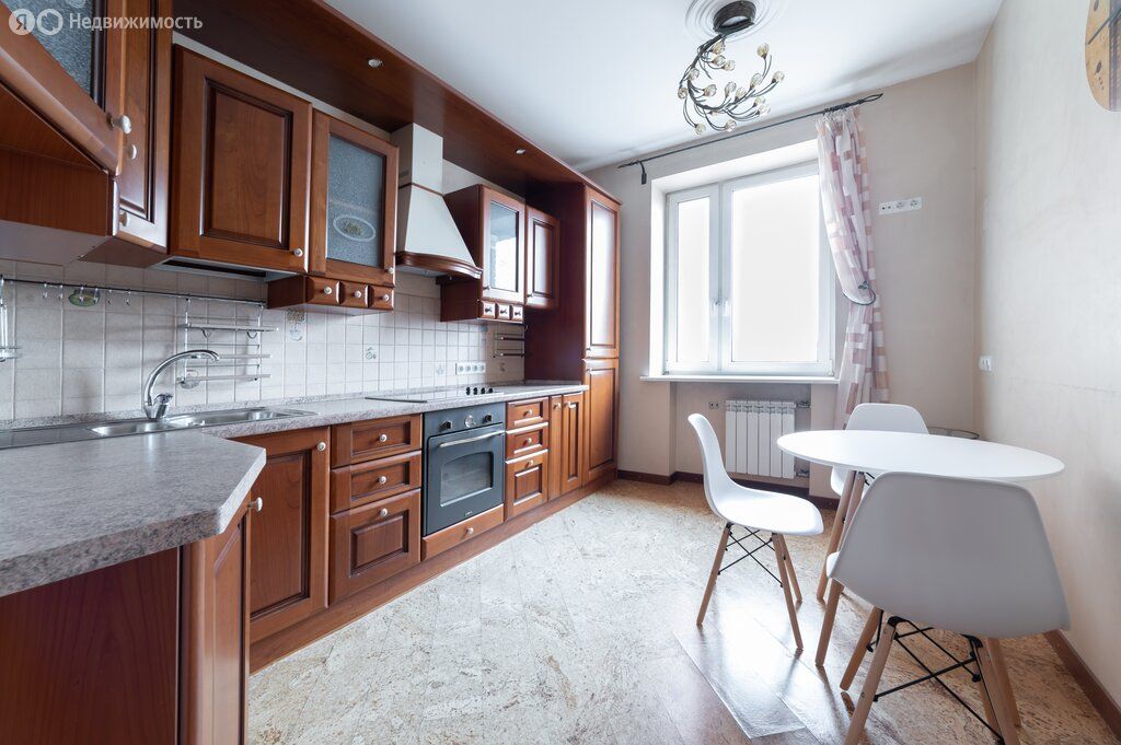 m. Polyanka: Apartment, 2-rooms