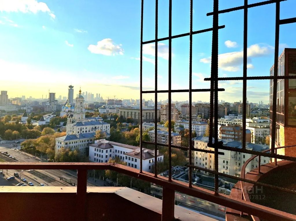 m. Proletarskaya: Apartment, 2-rooms