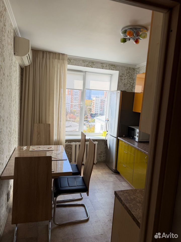 m. Ulitsa 1905 goda: Apartment, 2-rooms