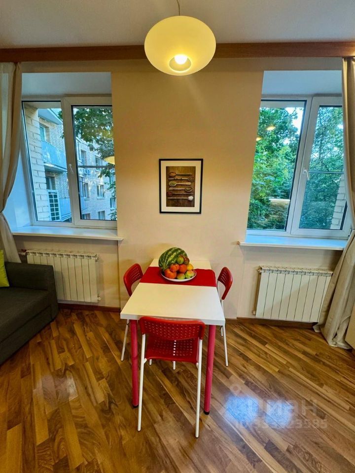 m. Barrikadnaya: Apartment, 2-rooms