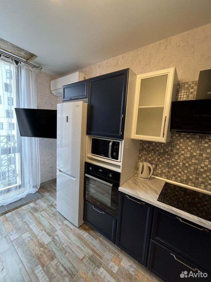 m. ZIL: Apartment, 1-rooms