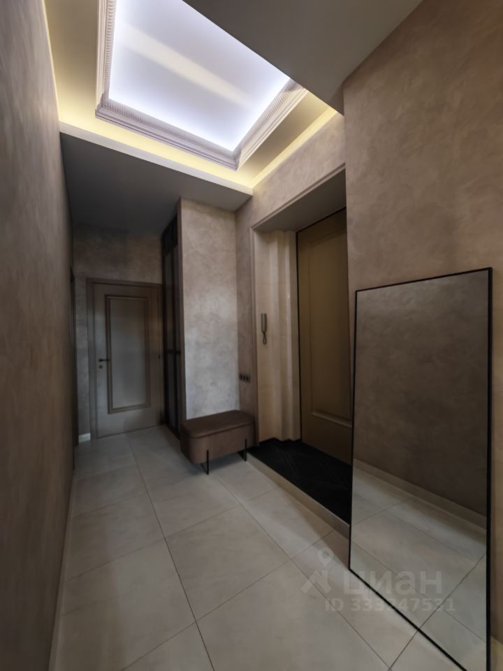 m. Kropotkinskaya: Apartment, 2-rooms