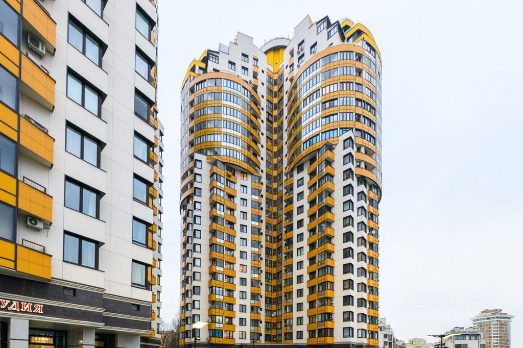 m. Khimki: Apartment, 3-rooms