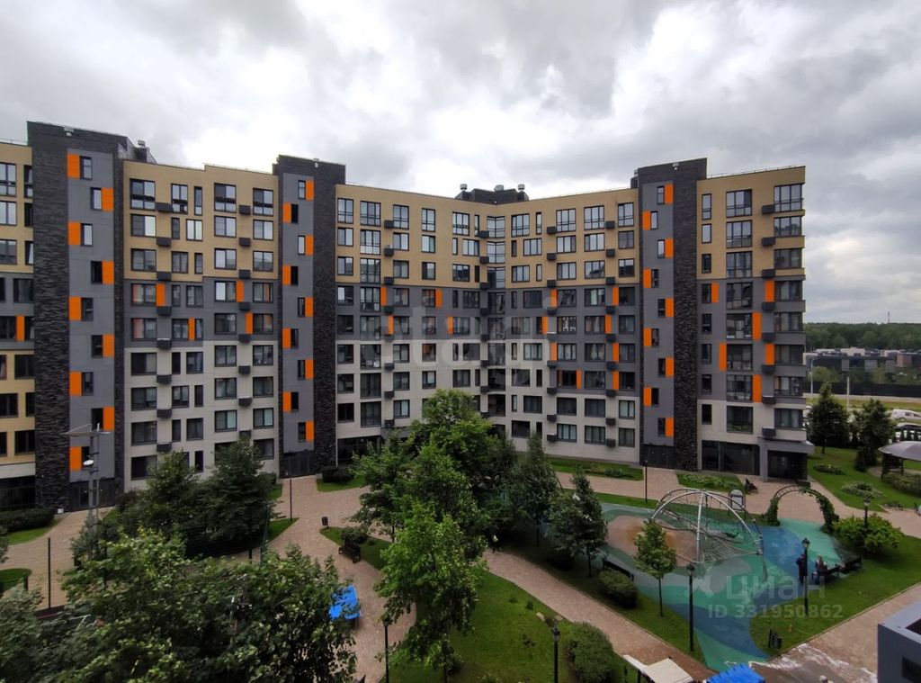 m. Skolkovo: Apartment, 2-rooms