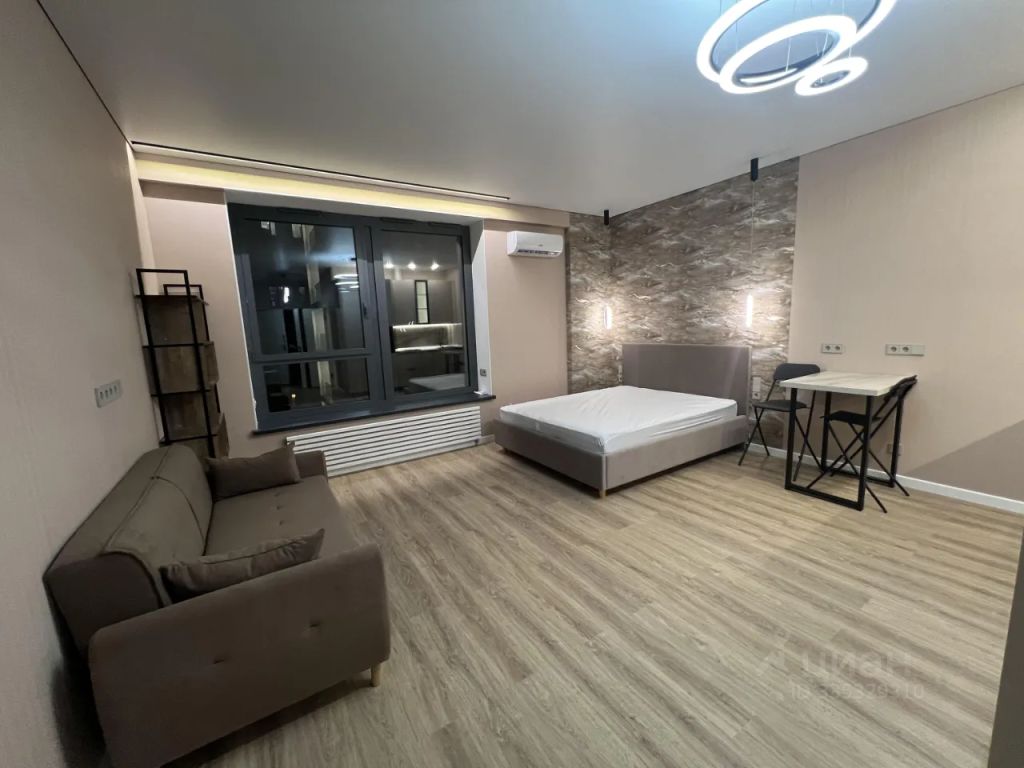 m. Bagrationovskaya: Apartment, studio