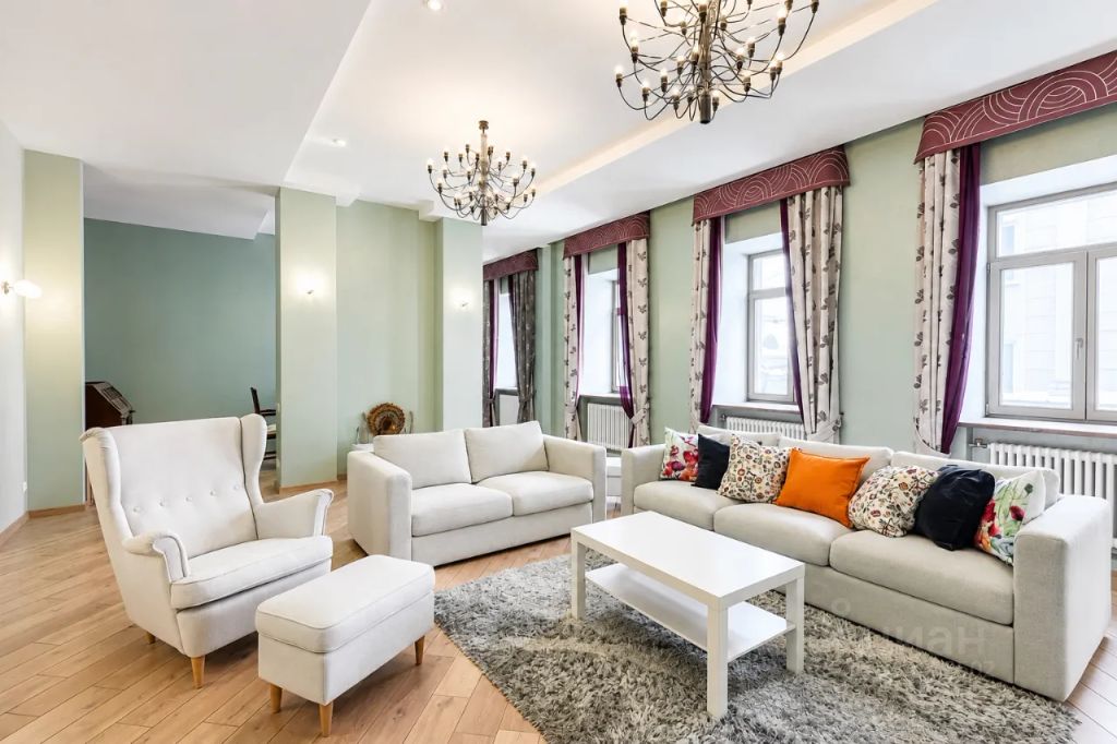 m. Tverskaya: Apartment, 4-rooms