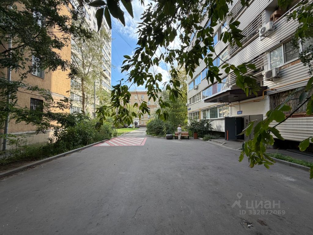 m. Shabolovskaya: Apartment, 1-rooms