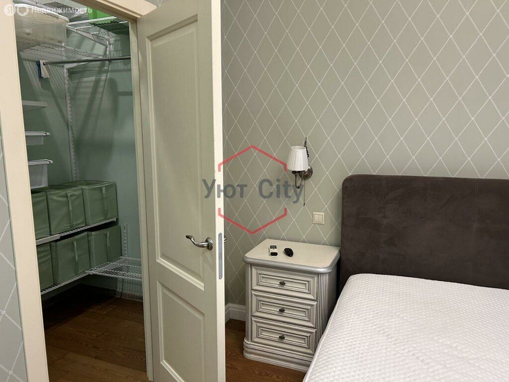 m. Krasnopresnenskaya: Apartment, 2-rooms