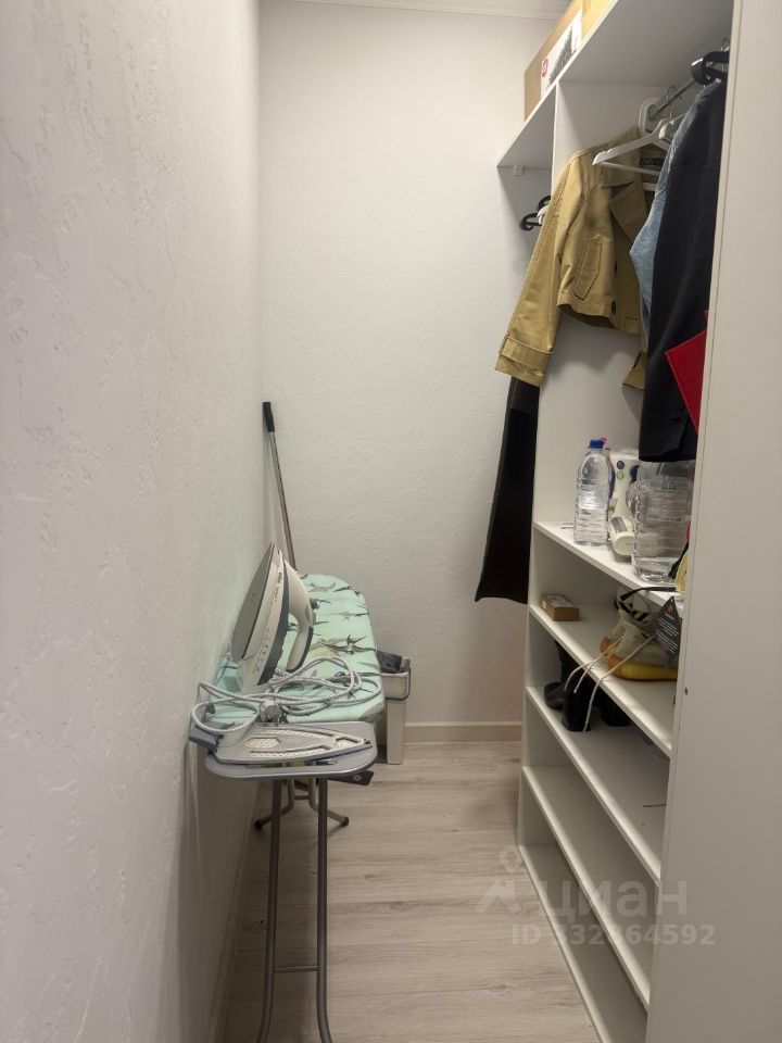 m. ZIL: Apartment, 1-rooms