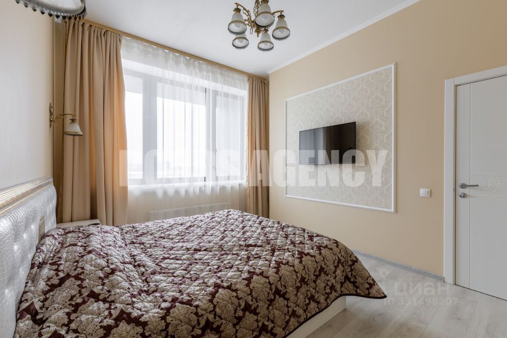 m. Ulitsa 1905 goda: Apartment, 2-rooms