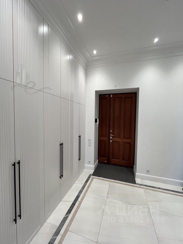 m. Trubnaya: Apartment, 4-rooms