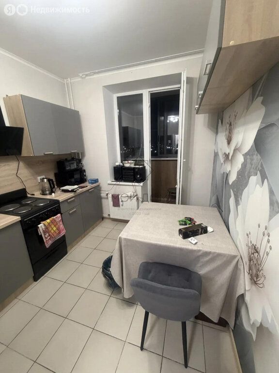 m. Nekrasovka: Apartment, 2-rooms