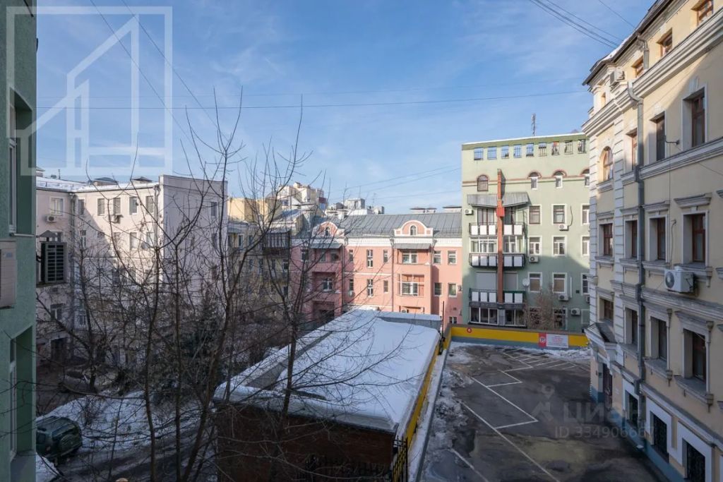 m. Trubnaya: Apartment, 3-rooms