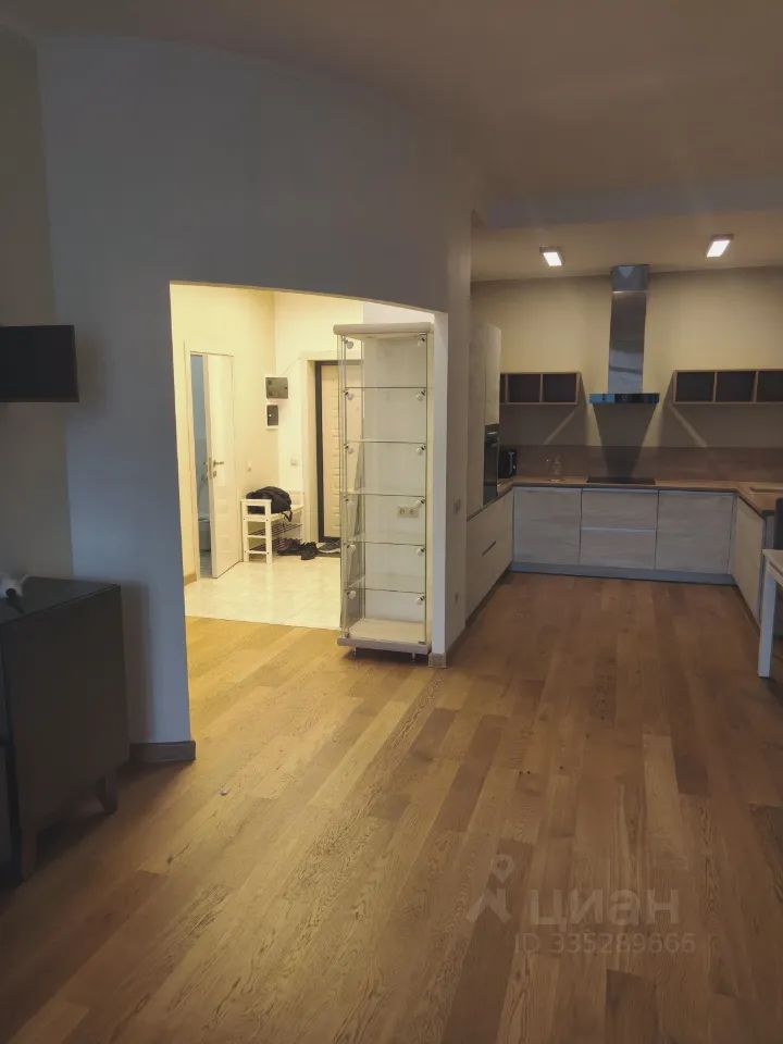m. Oktyabrskaya: Apartment, 2-rooms