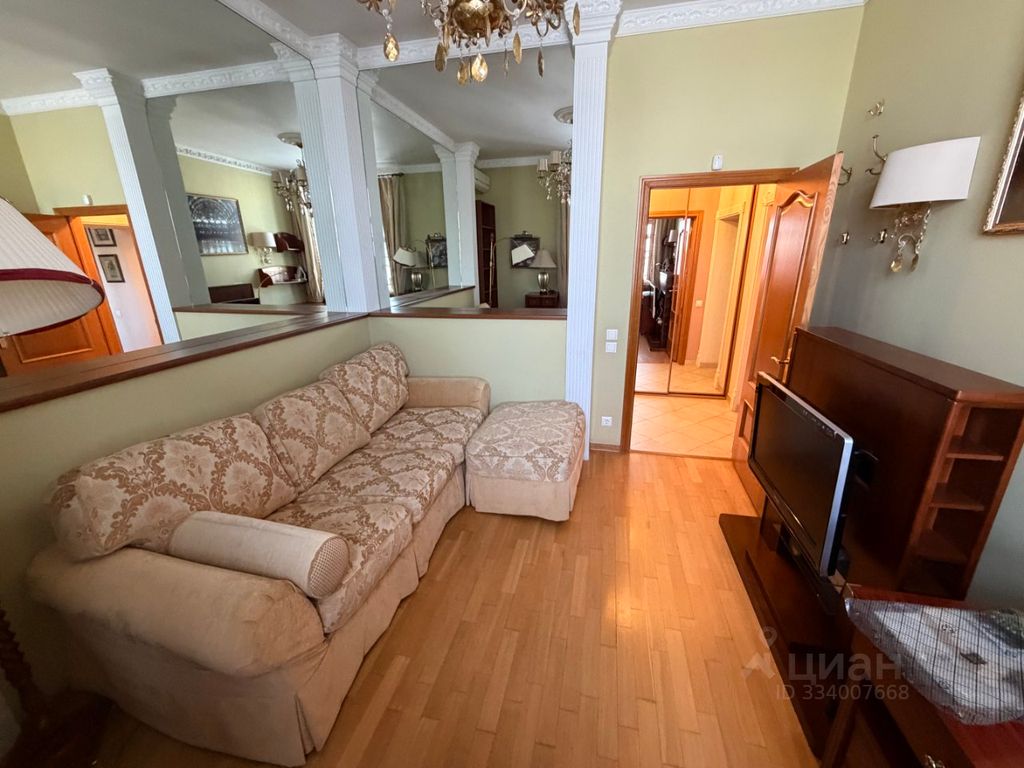m. Krasnye vorota: Apartment, 2-rooms