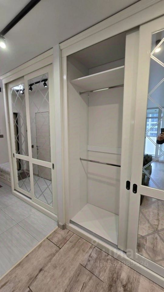 m. Pyatnitskoe shosse: Apartment, 3-rooms