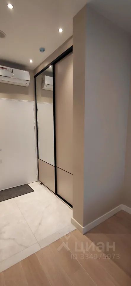 m. Moskva Tovarnaya: Apartment, studio