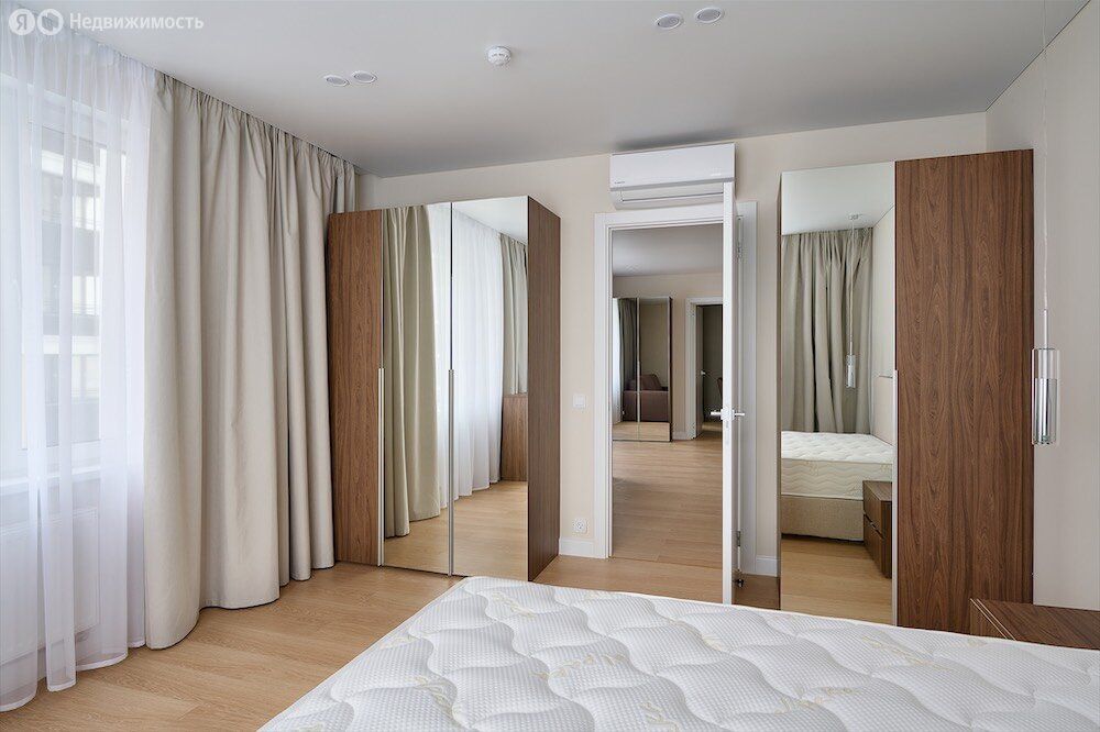 m. Oktyabrskoe pole: Apartment, 2-rooms