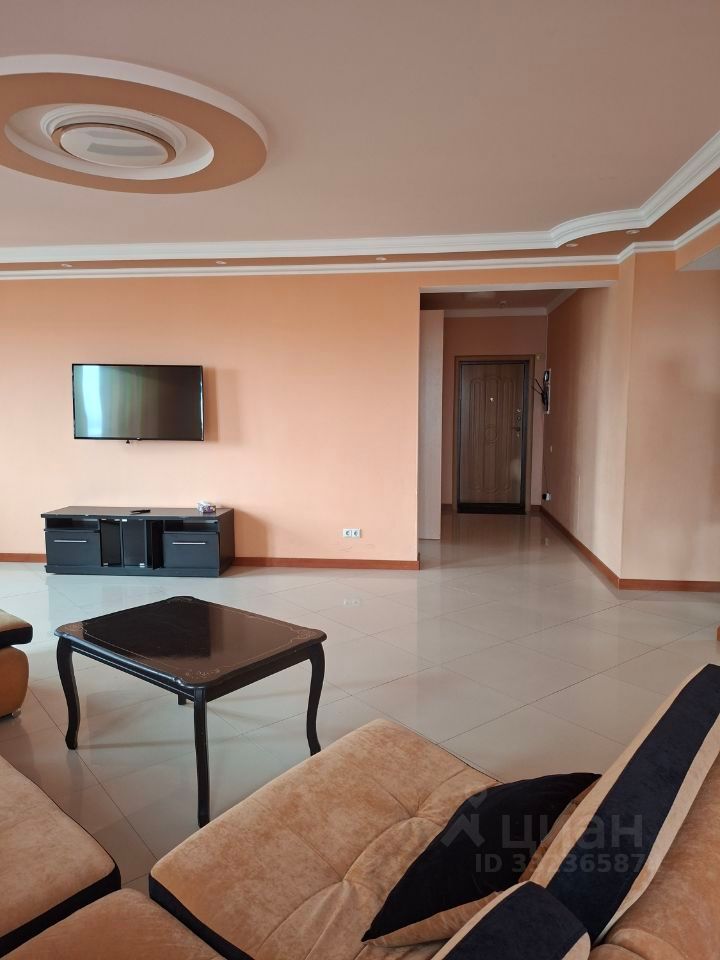 m. Bakovka: Apartment, 3-rooms