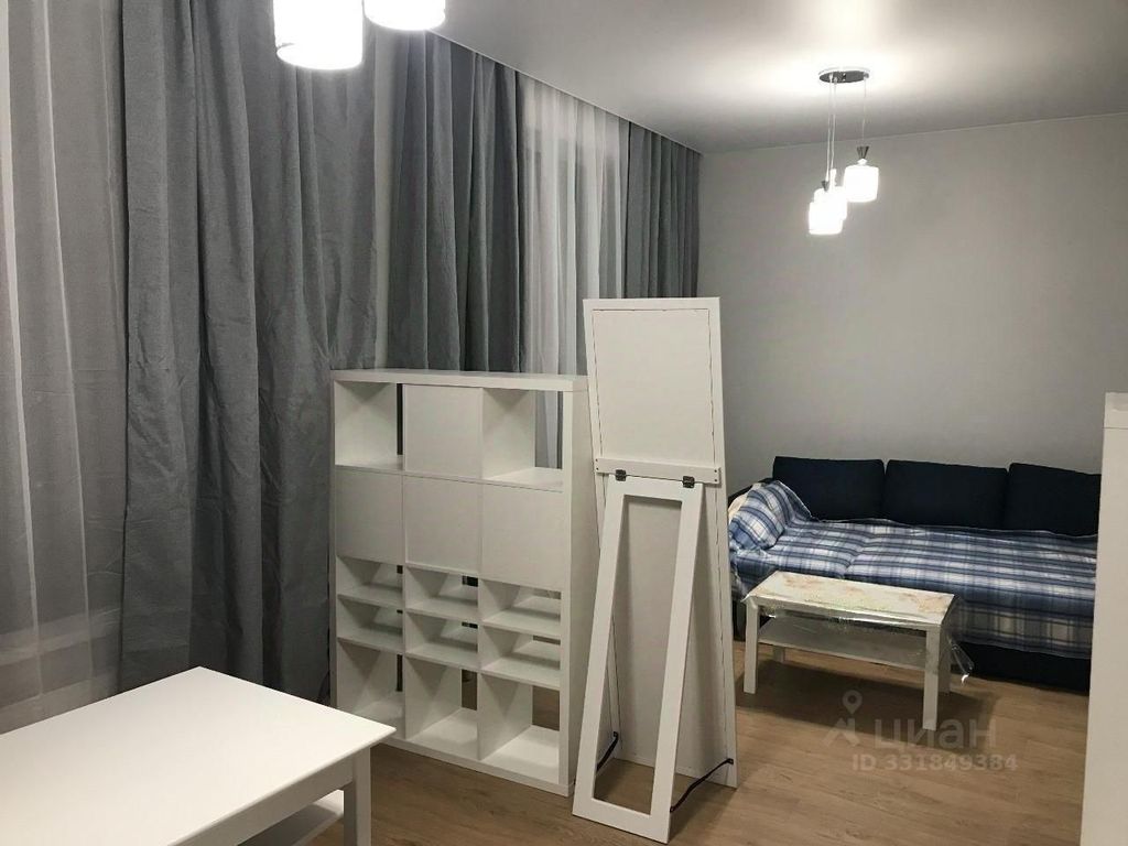 m. Verkhnie Kotly: Apartment, 2-rooms