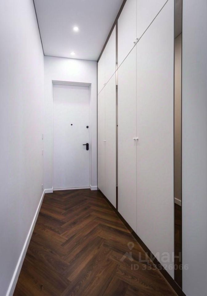 m. Trikotazhnaya: Apartment, 2-rooms