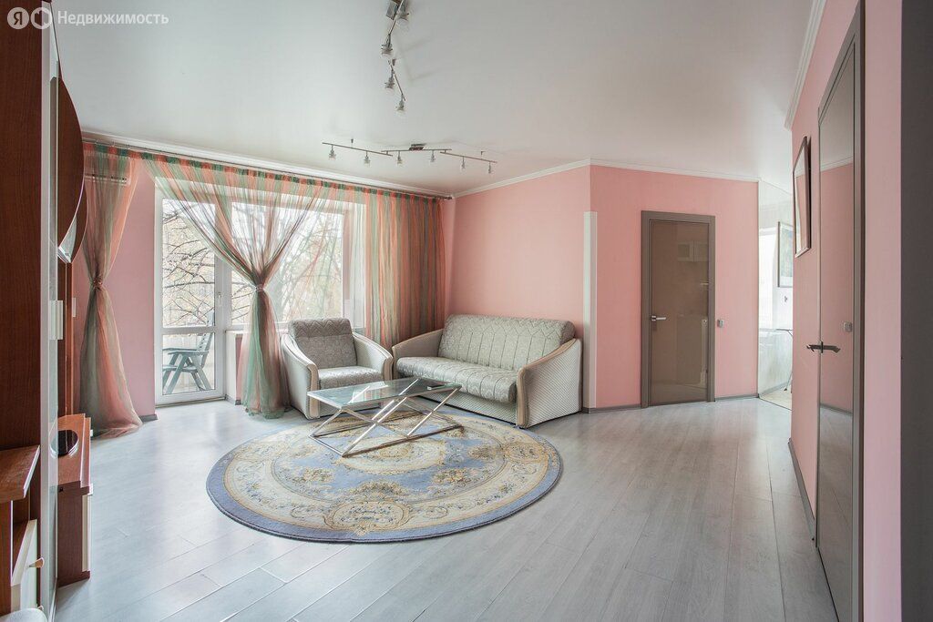 m. Tverskaya: Apartment, 2-rooms